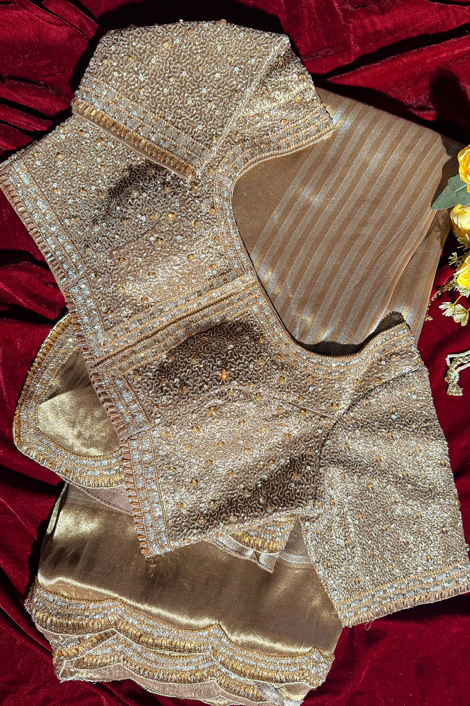 Golden Tissue Silk Designer Scallop Border Saree with Readymade Blouse - Image 3