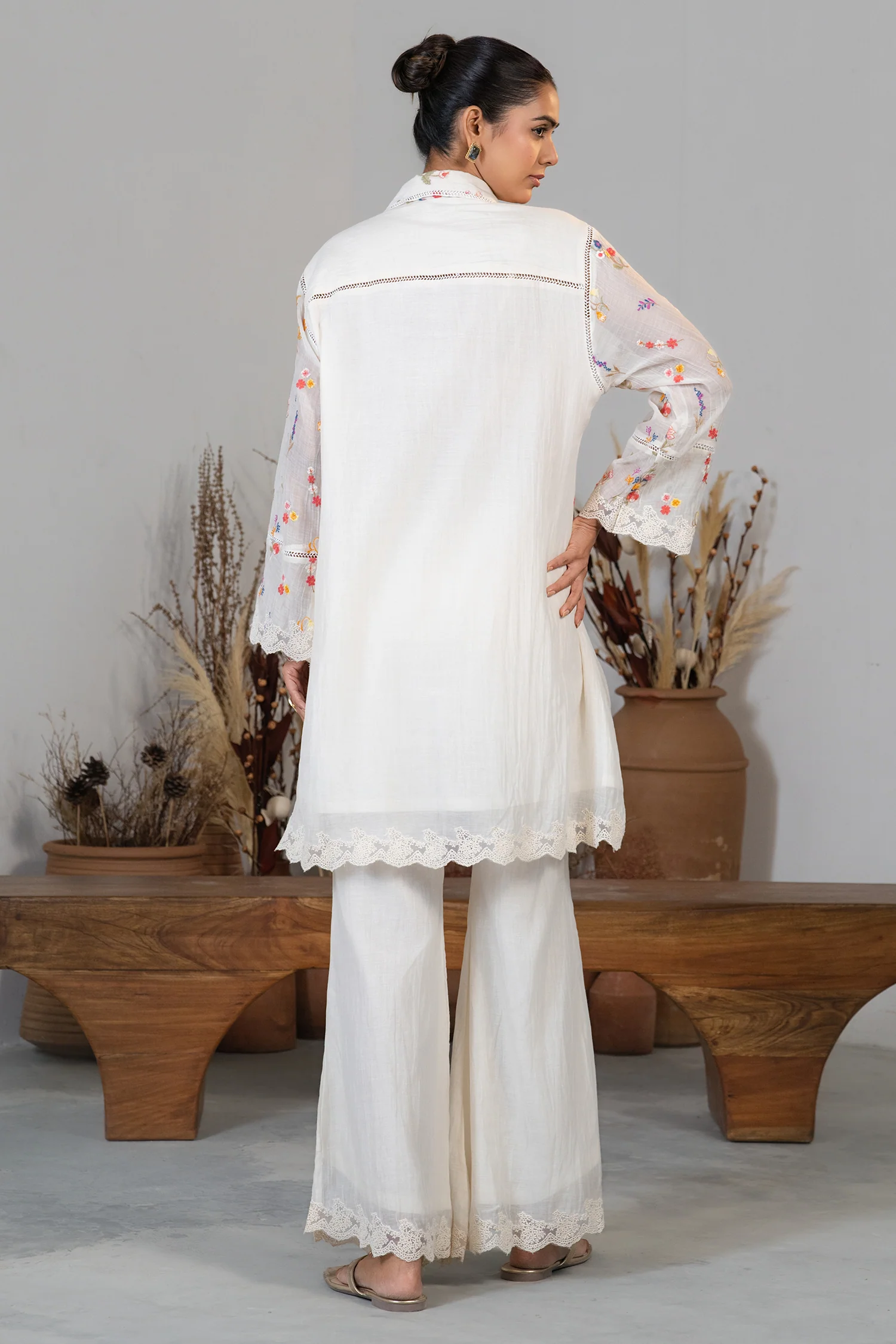 Ivory White Cotton Chanderi Thread Embroidered Co-Ord Set - Image 3