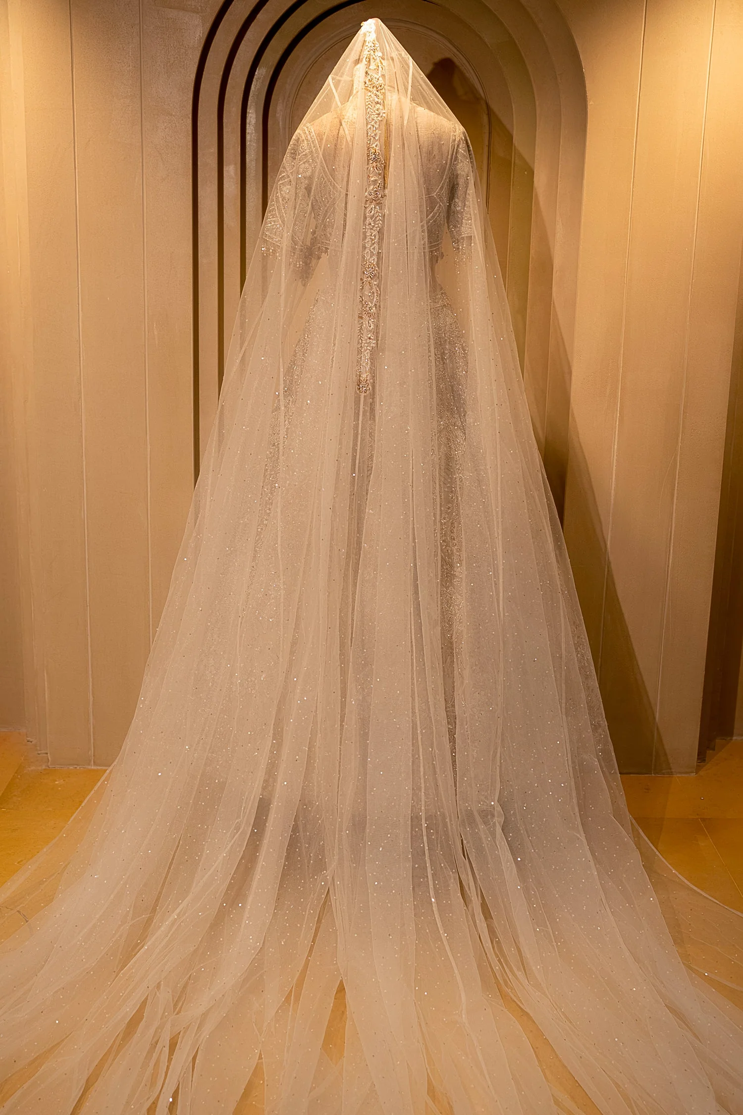 Ivory White Silk Bridal Lehenga with Ethereal Cutdana and Stone Artistry - Image 5