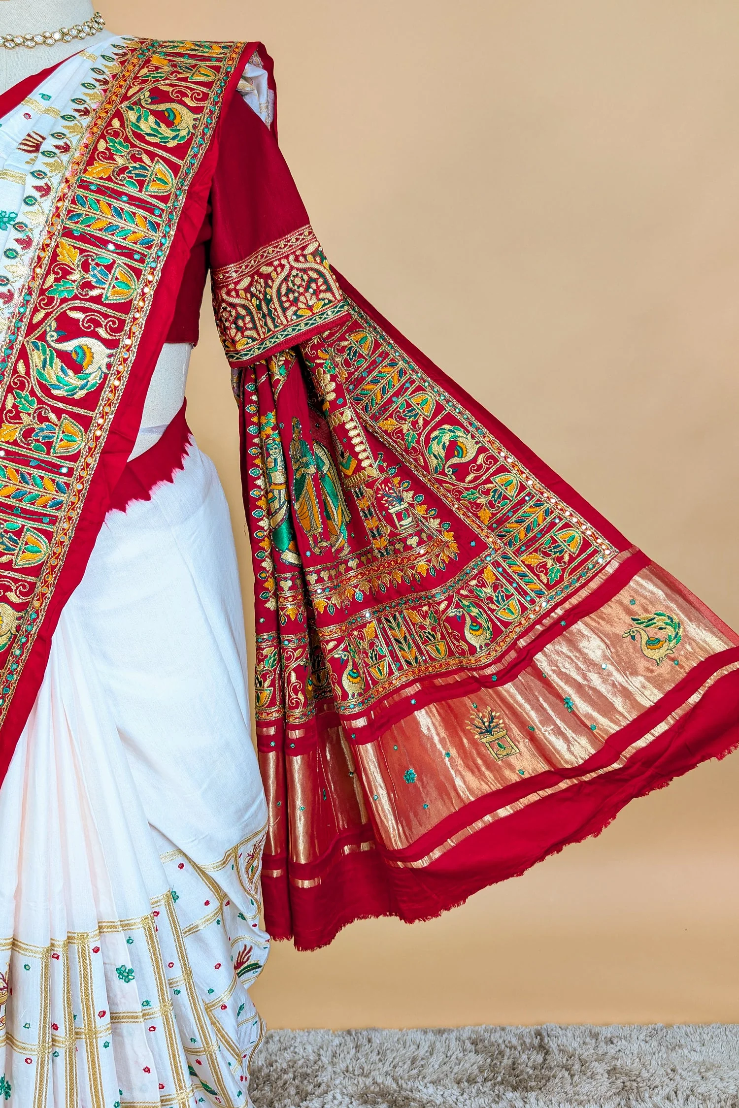 Pearl White Gaji Silk Bridal Panetar Saree with Embroidery - Image 7