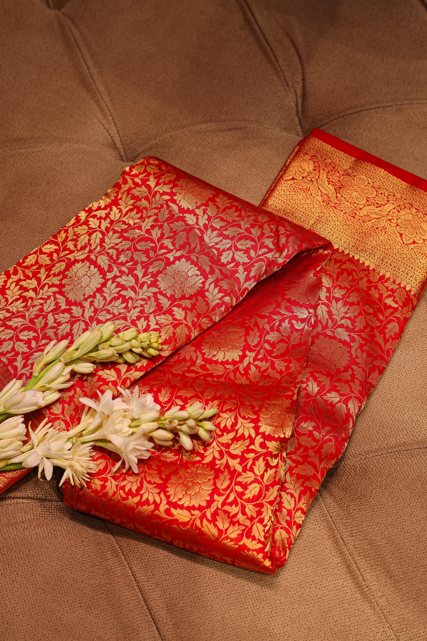 Red Kanchipuram Silk All Over Woven Traditional Saree - Image 3