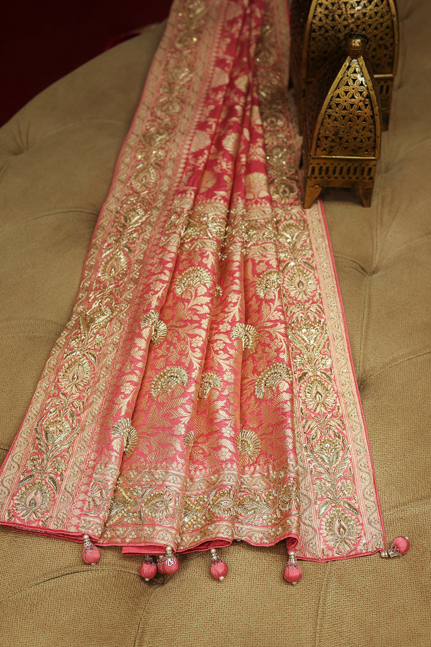 Rose Pink Banarasi Silk Traditional Floral Woven Saree with Beads and Zardosi Work - Image 3
